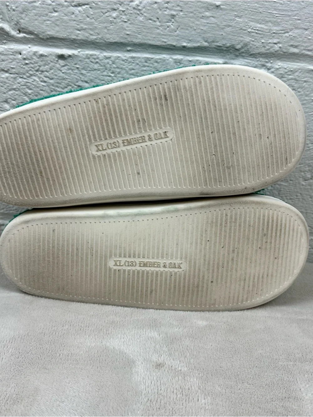 Ember & Oak Golf Club Memory Foam Slippers Men’s XL 13 Green Cozy House Shoes